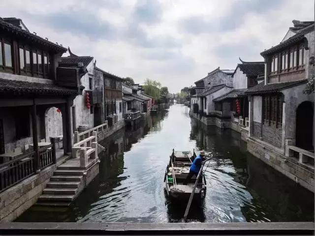 26岁爆红，天生丰满迷人，范冰冰曾给她作配，至今有孩子了吗？游戏画面